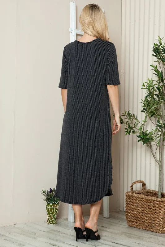 1554 Ribbed Midi Dress In Black