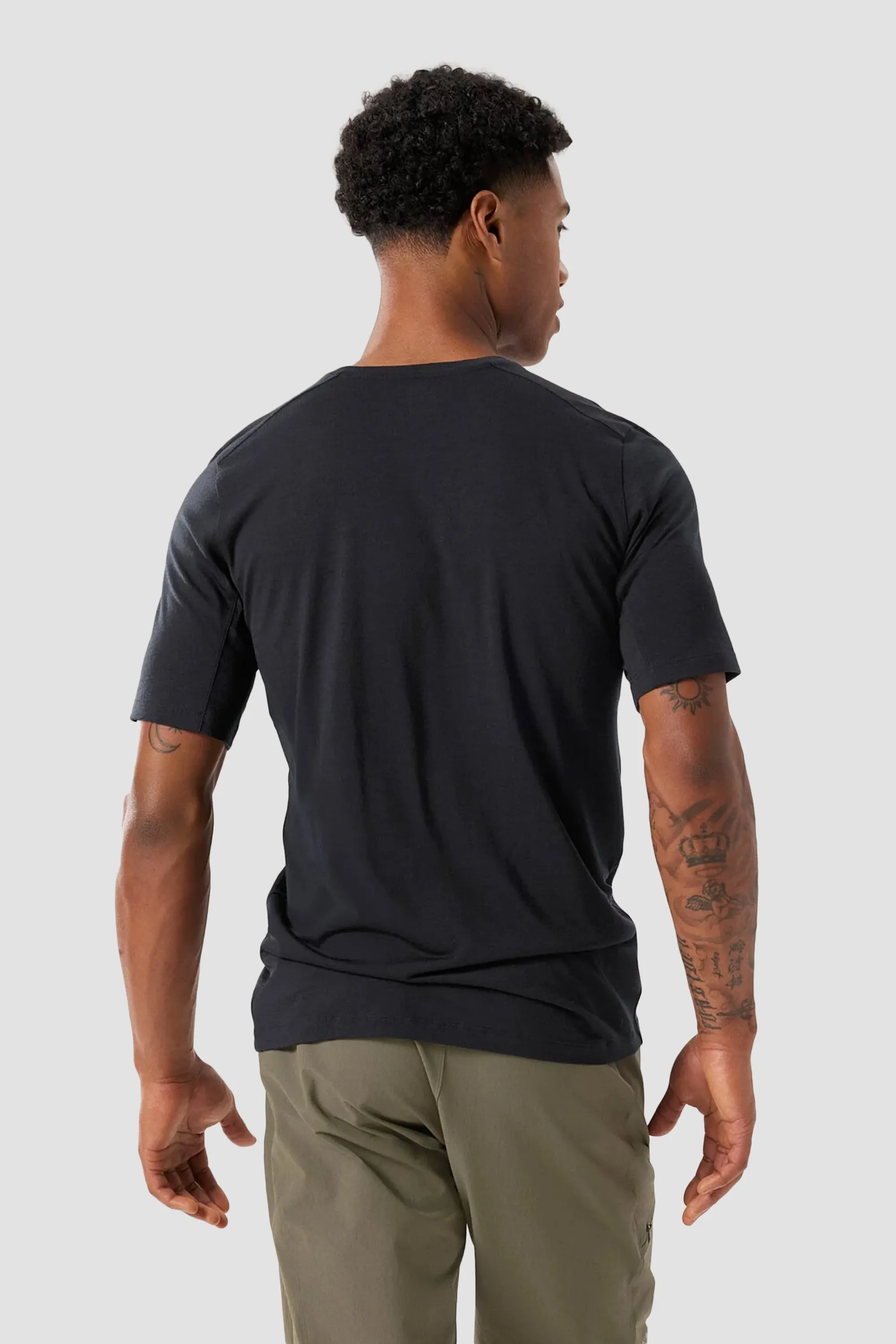 Arc'teryx Men's Ionia Merino Wool Arc'World Logo SS Shirt in Black