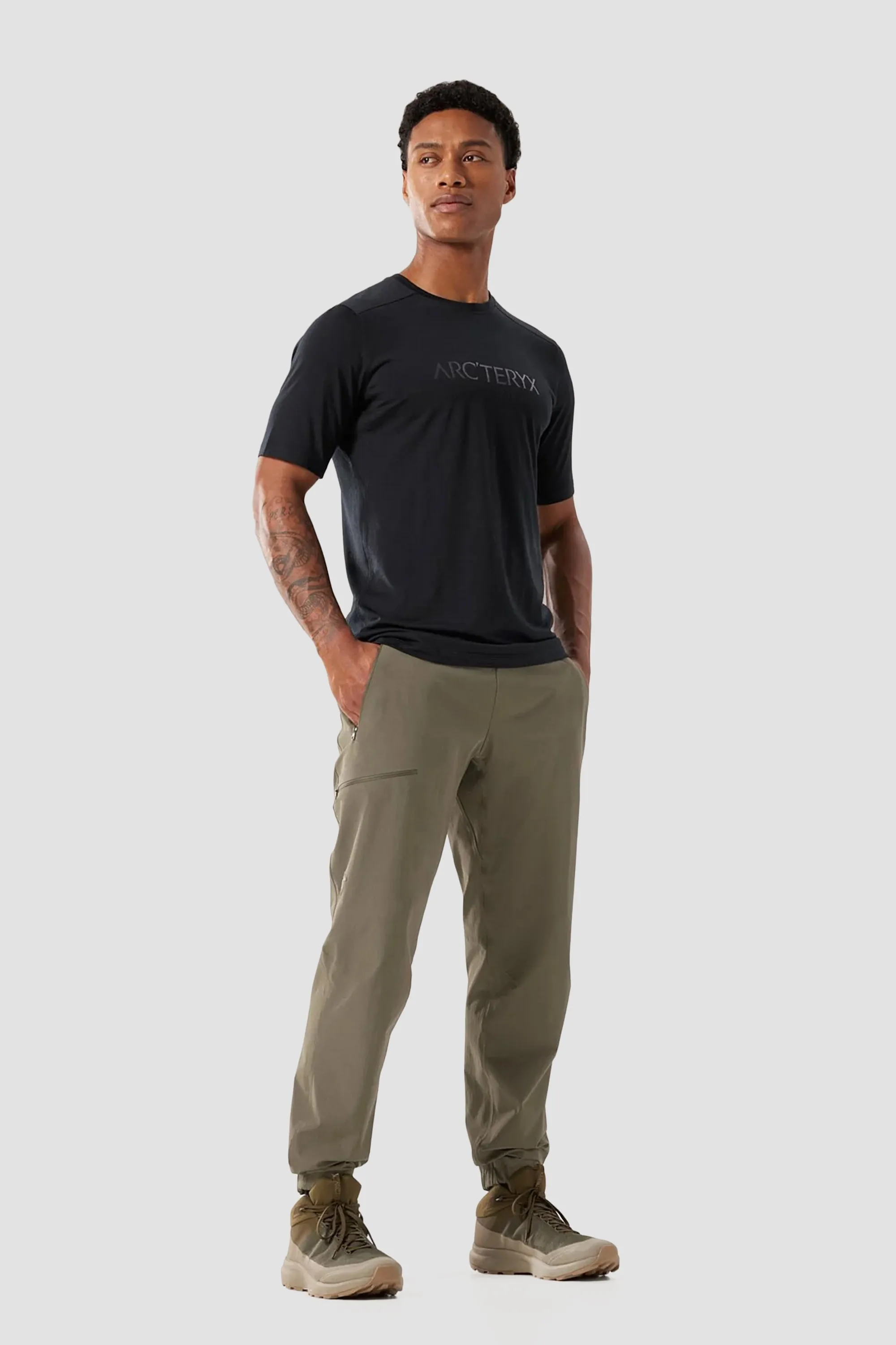 Arc'teryx Men's Ionia Merino Wool Arc'World Logo SS Shirt in Black