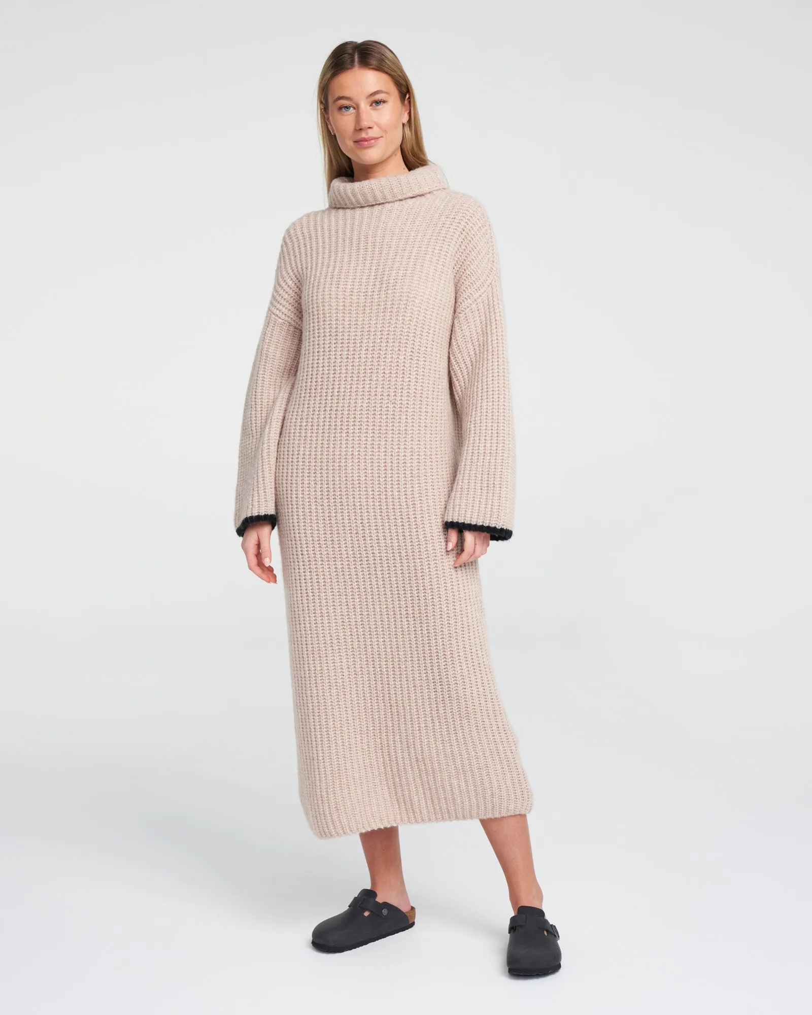 Cajsa Dress- Warm Sand