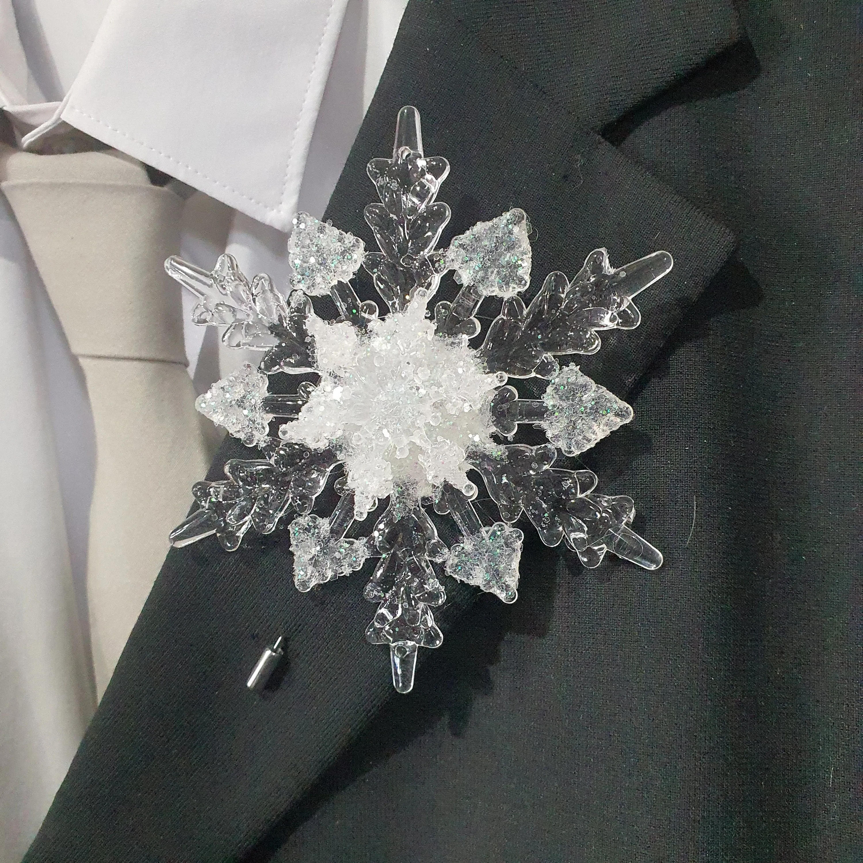 Crystal Snowflake Boutonniere - Grooms Boutonniere for a Winter Wedding - Christmas Wedding