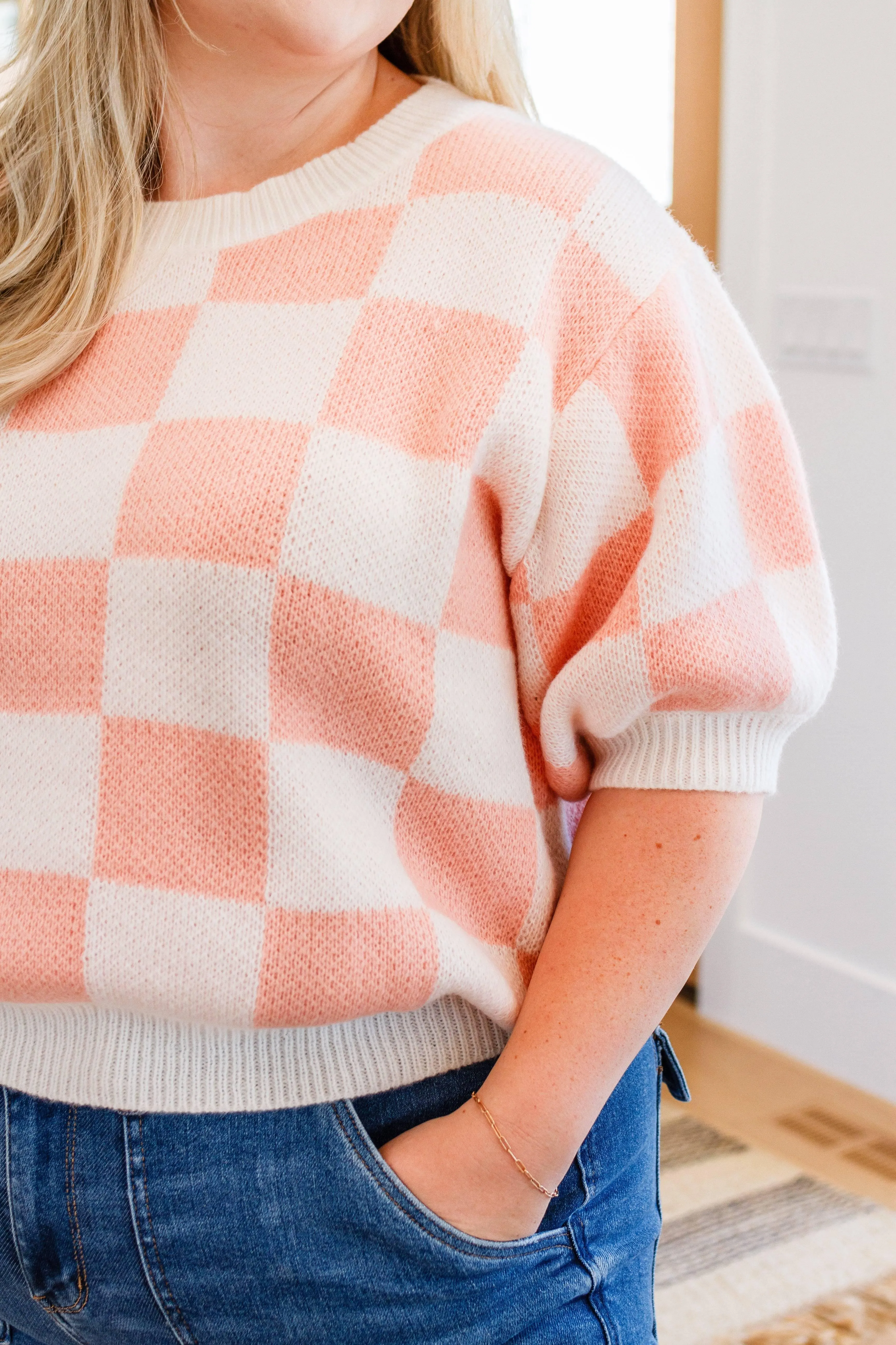 Full size short sleeve checkered sweater