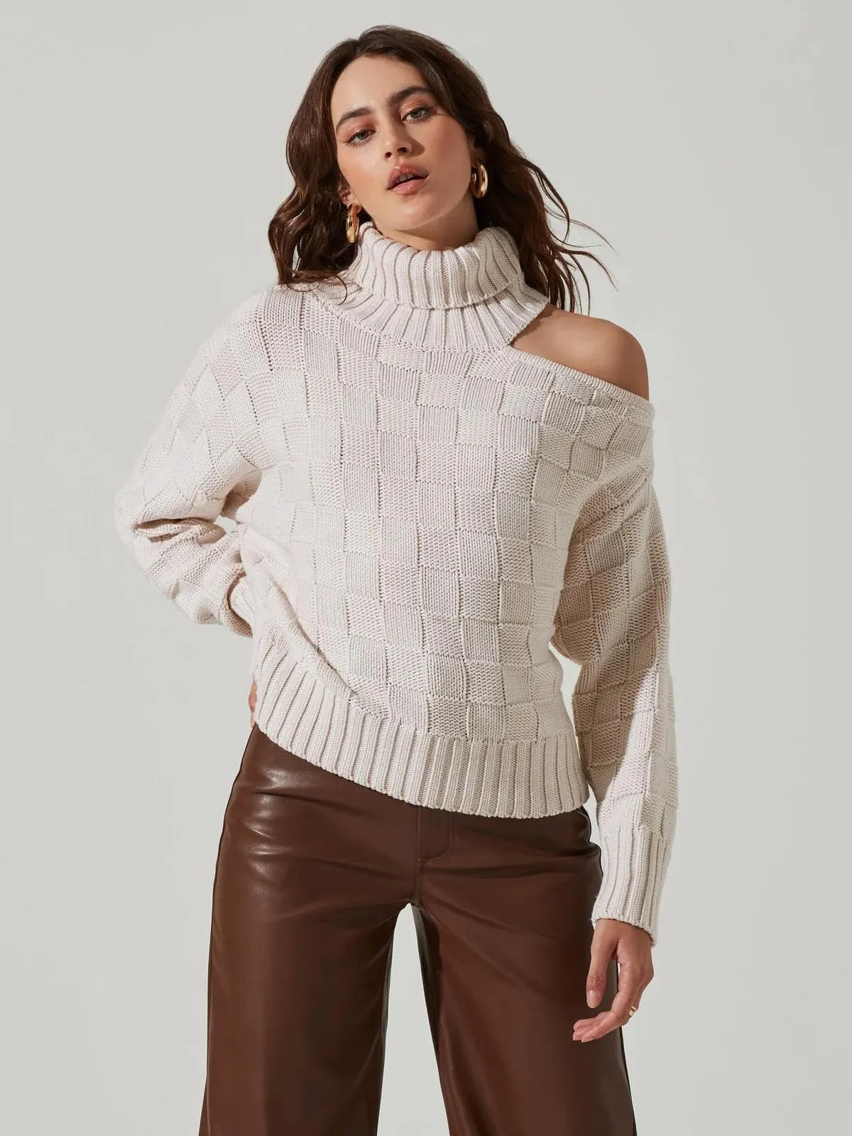 High Neck Knit Pullover