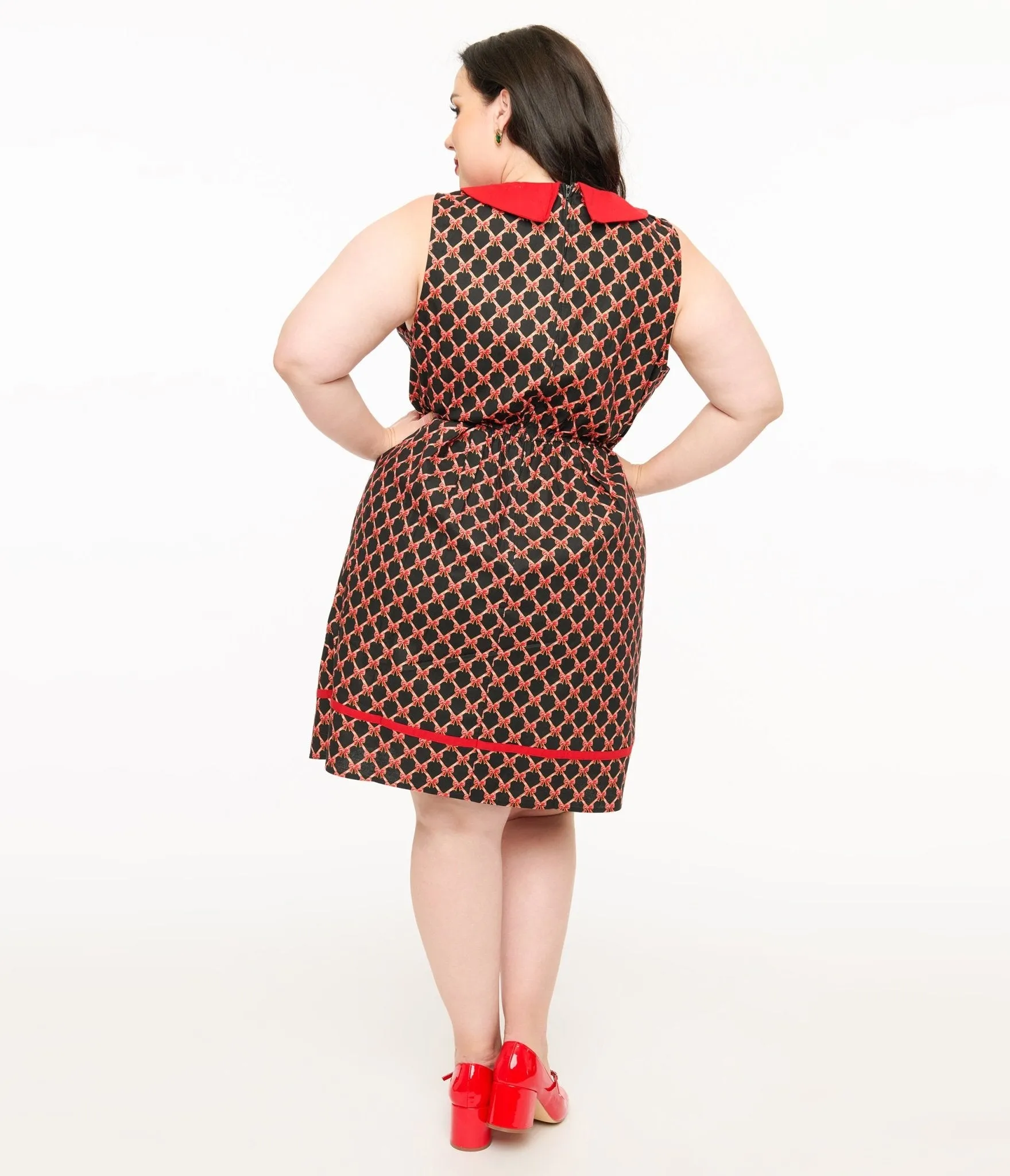 Retrolicious Plus Size 1950s Black & Red Bow Cotton Fit & Flare Dress