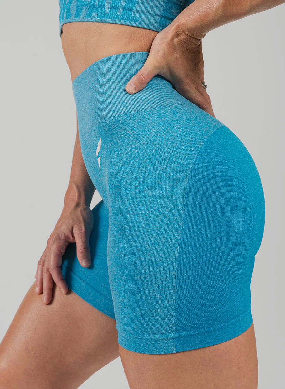 SEAMLESS BIKER SHORTS - BLUE